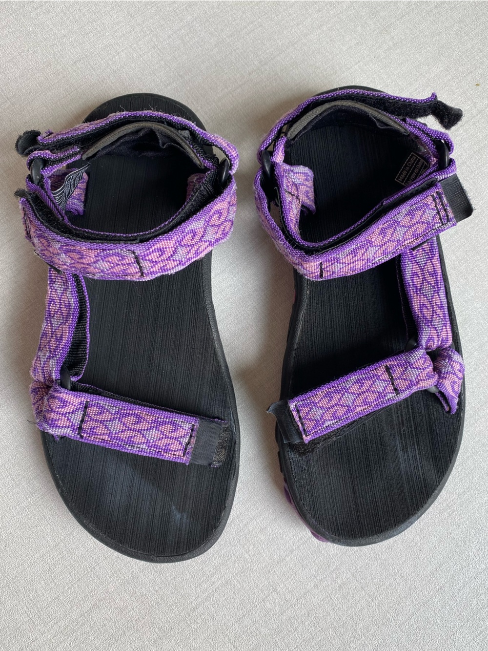 Teva Hurricane Women's Purple Geometric Pattern Strappy Sport Sandals Size 4